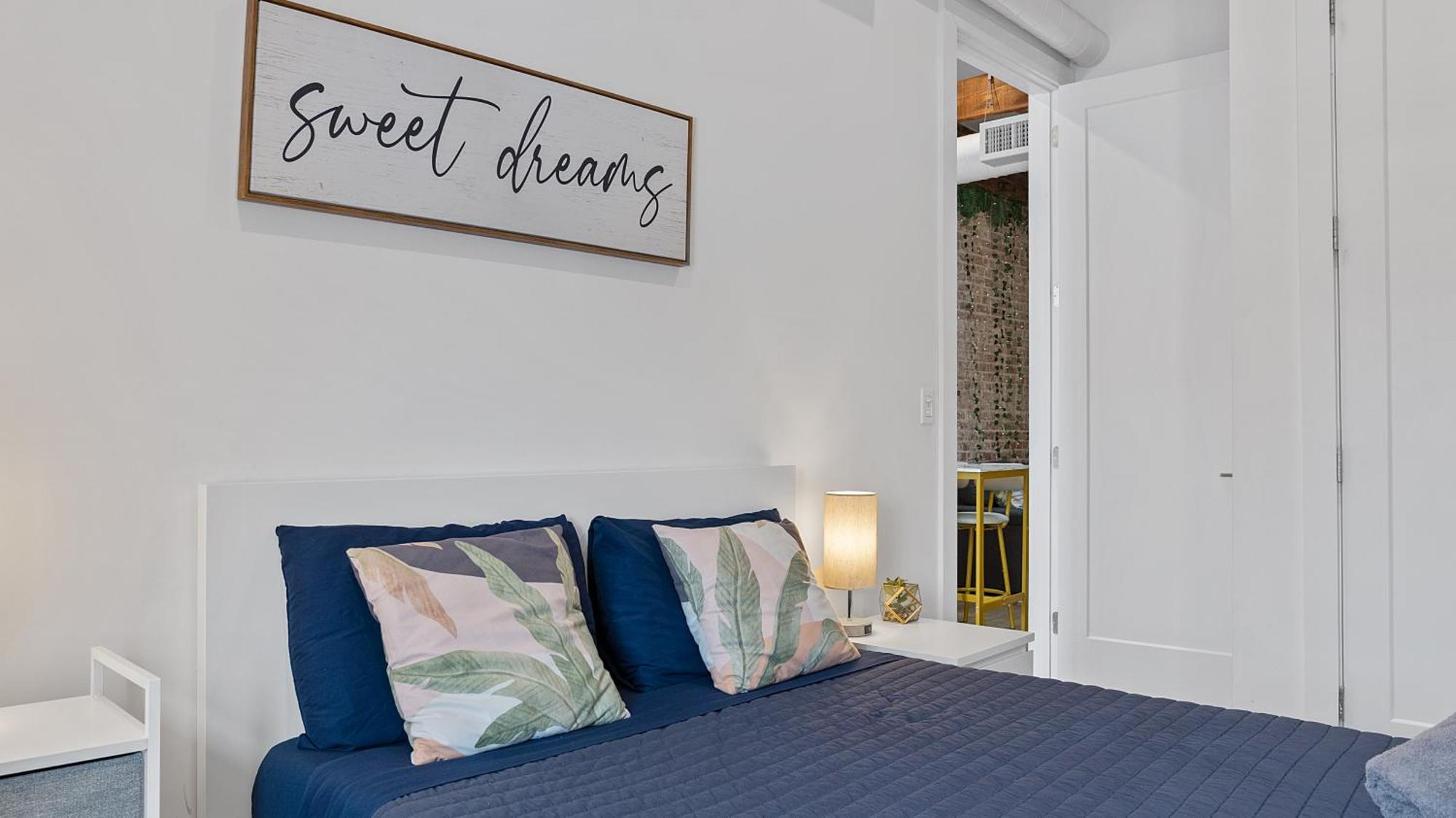 Chic Penthouse 15 Minutes From Nyc - Bus Stop At Doorstep Hoboken Exterior photo