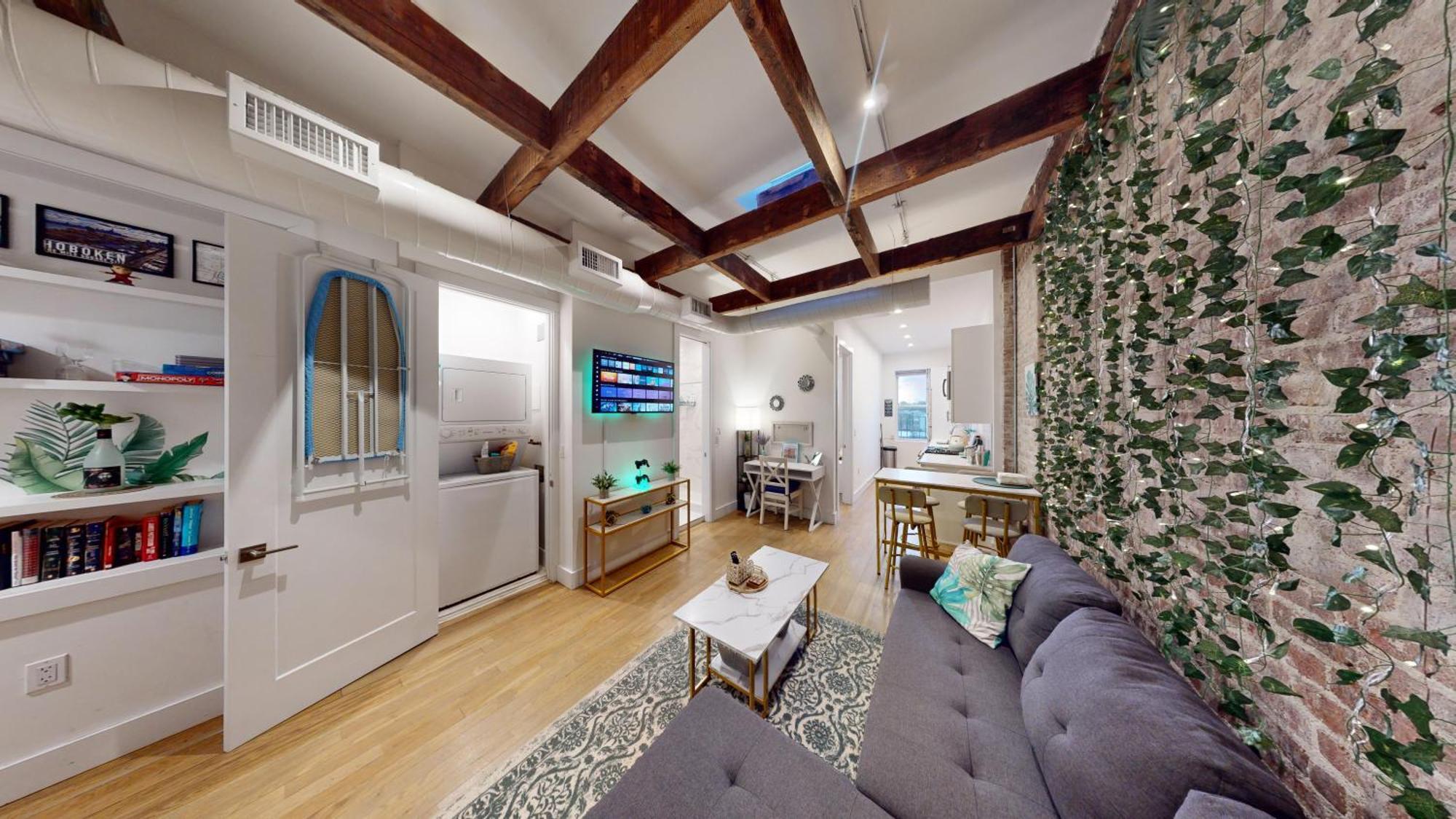 Chic Penthouse 15 Minutes From Nyc - Bus Stop At Doorstep Hoboken Exterior photo